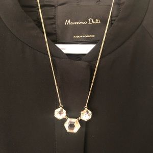 Betsey Johnson statement necklace in gold